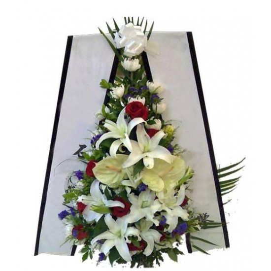 Traditional Flowers Arrangement 8